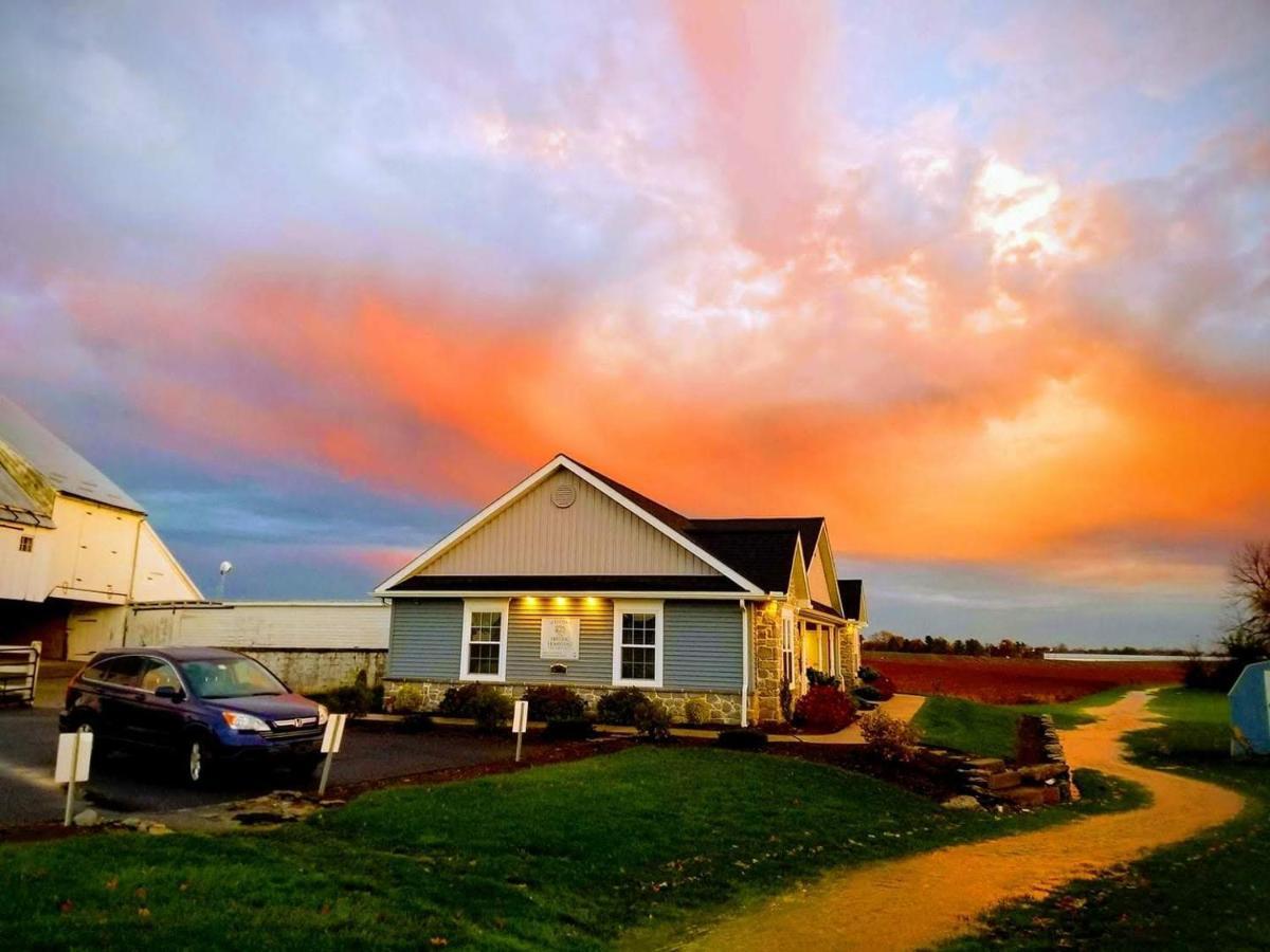 Hertzog Homestead Bed & Breakfast Эфрата Экстерьер фото