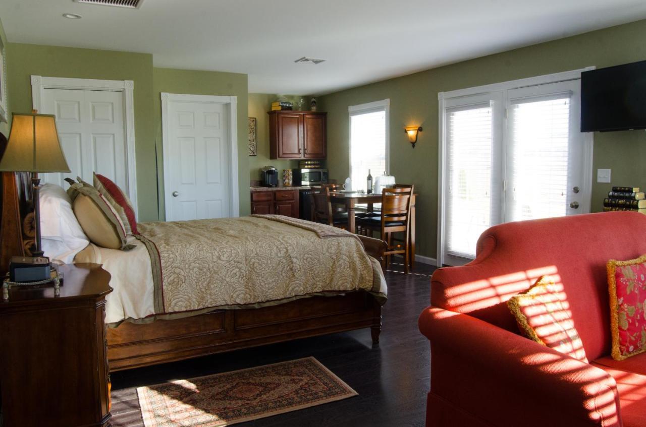 Hertzog Homestead Bed & Breakfast Эфрата Экстерьер фото