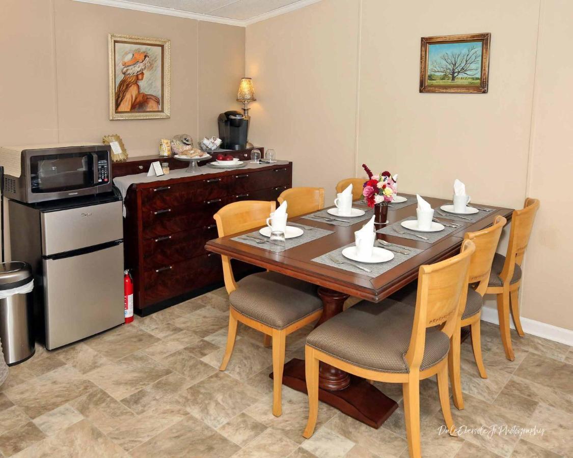 Hertzog Homestead Bed & Breakfast Эфрата Экстерьер фото